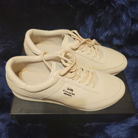 Coach Raylen Style Ladies Gymshoes - Picture 2 of 16